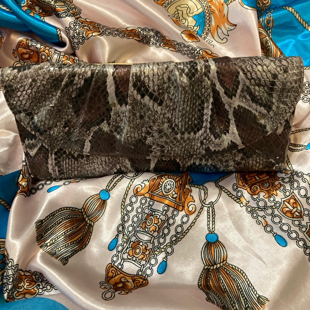 Purse - Picture 4 of 7